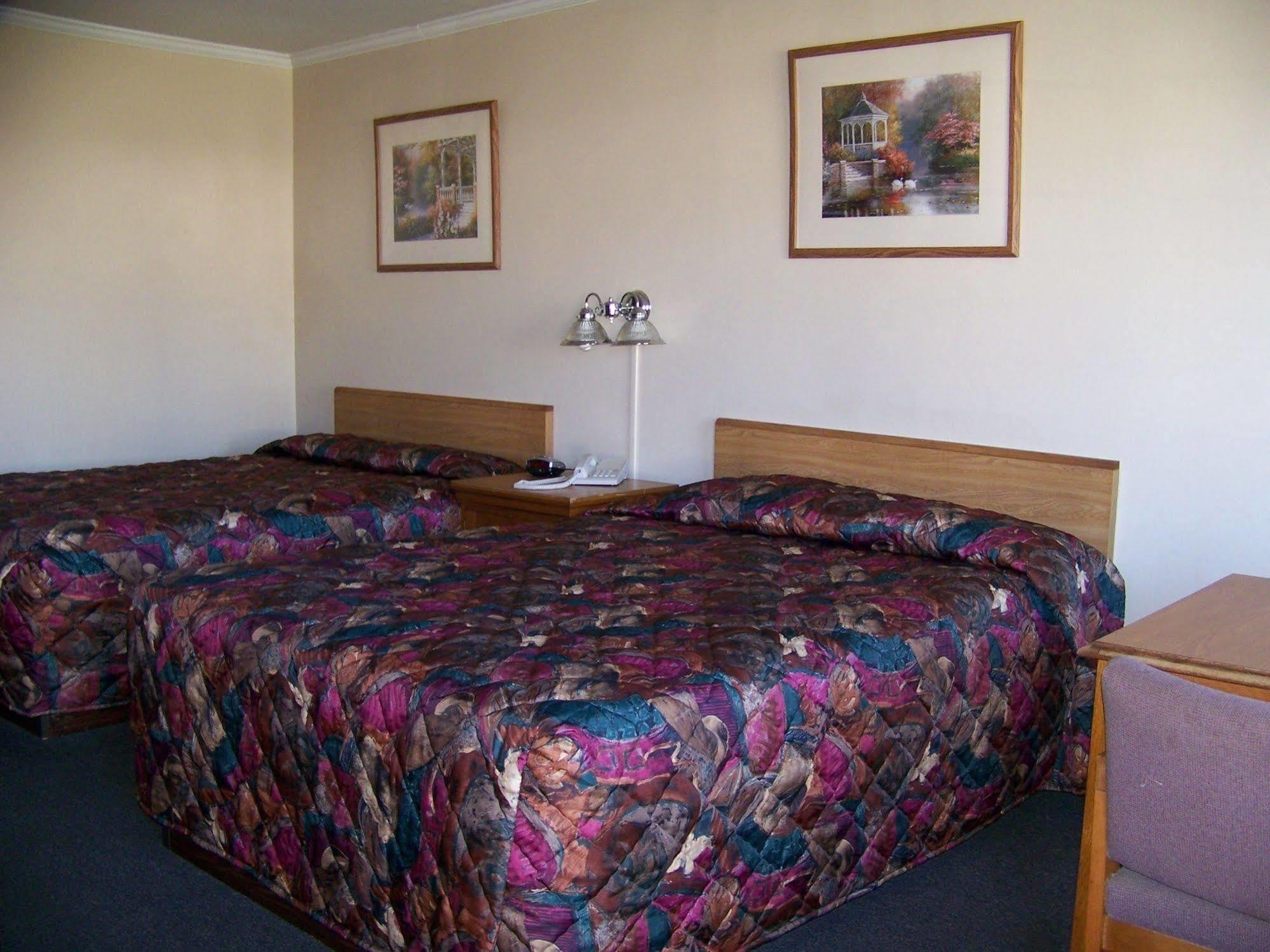 Emerald Sands Inn Milton Quarto foto